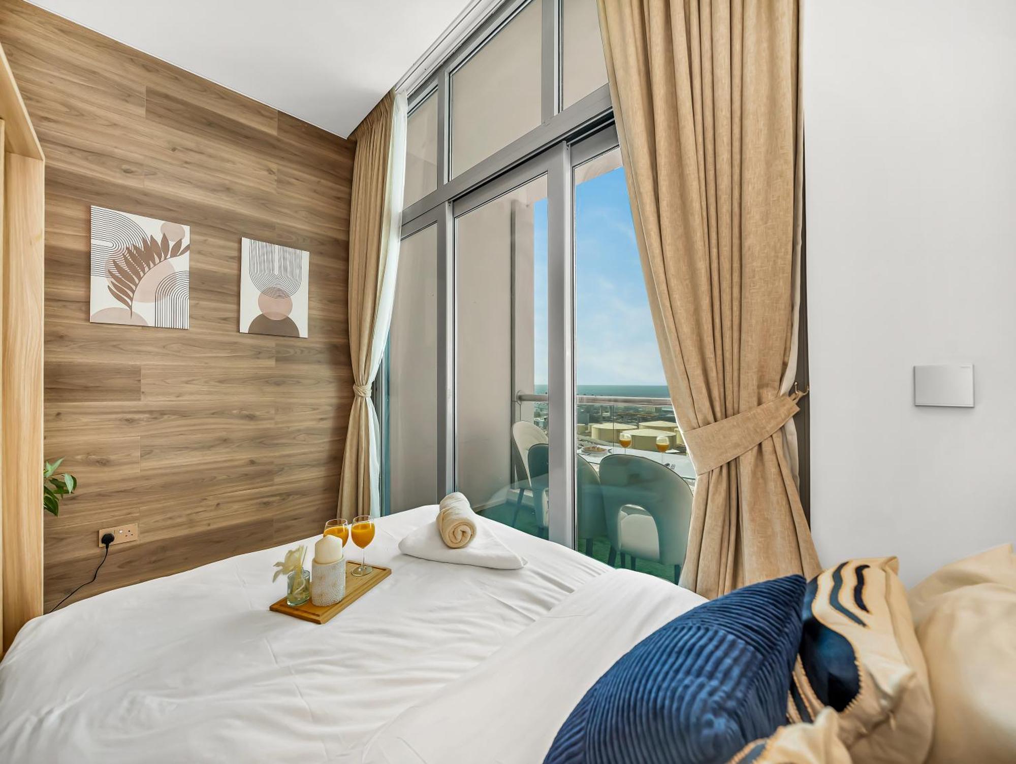 Luxurious 2br Marina View Appartement